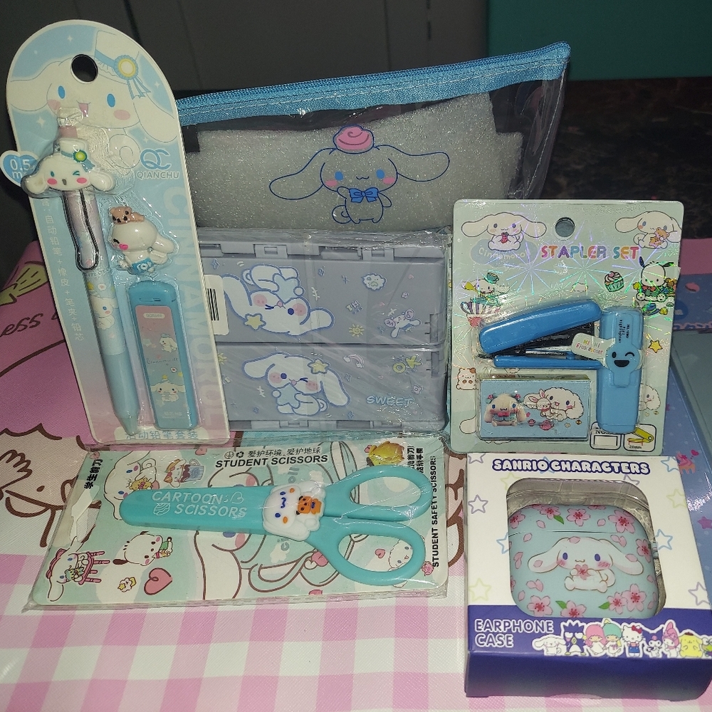 Sanrio bundle